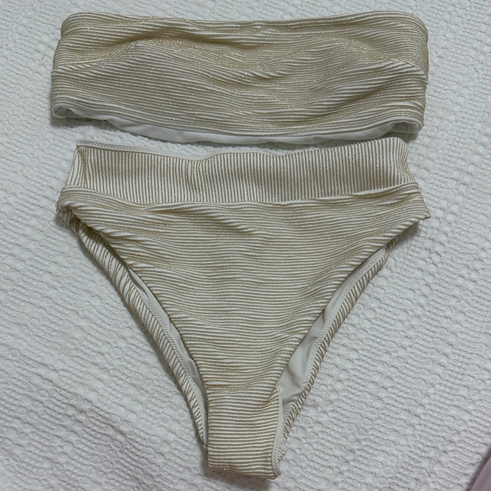 H&M Cream and Gold Textured Bikini